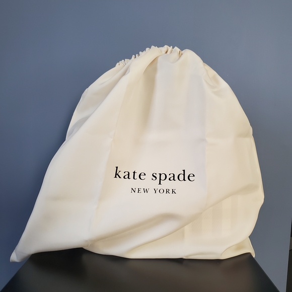 Kate Spade Bleecker Gingham Medium Crossbody. New With Tag. Dust Bag Included. - Picture 10 of 13